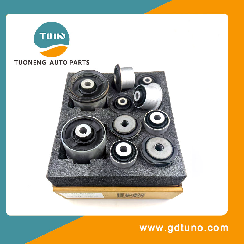 Porsche Panamera 2014–2016 eesmise ülemise ja alumise juhthoova puksi komplekt